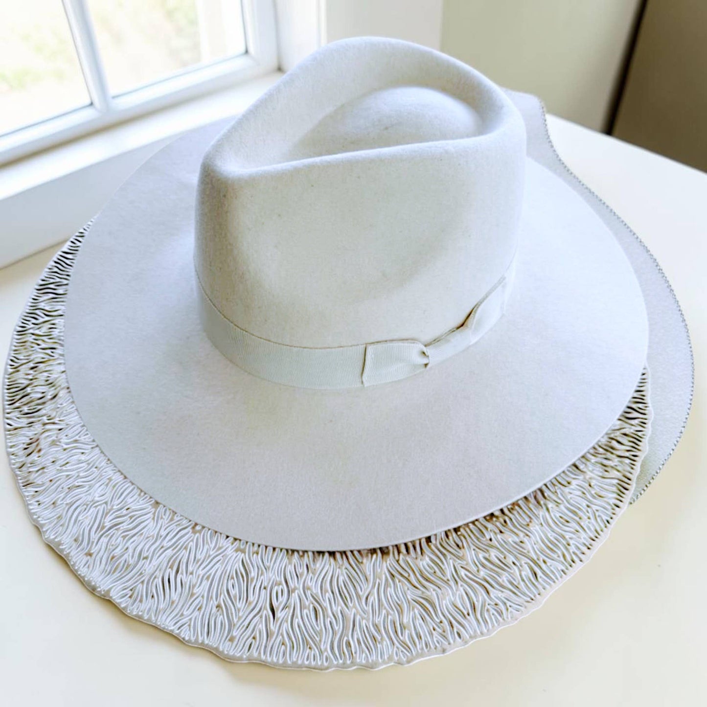 Australian Wool Rancher Hat: Ivory