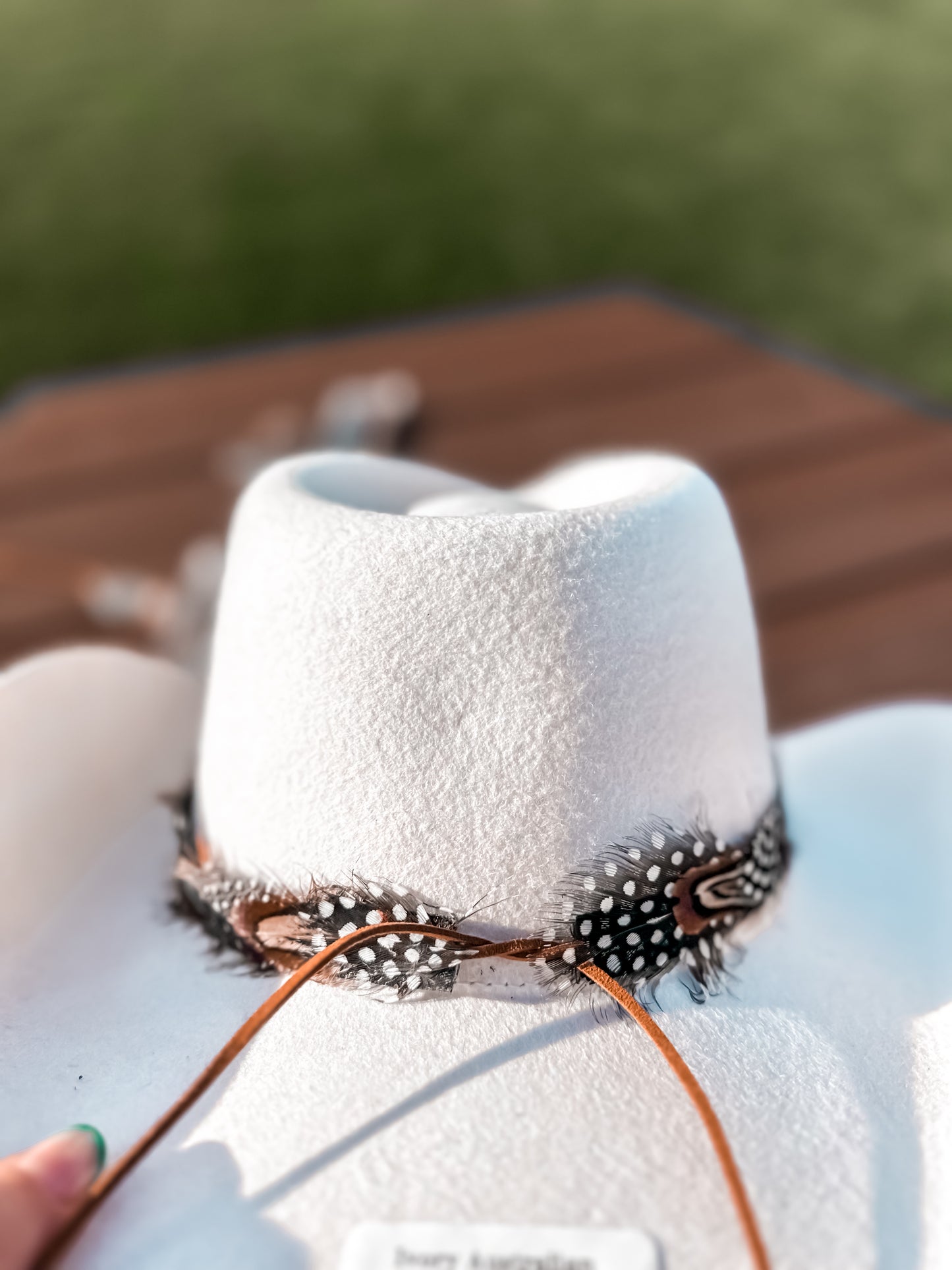 Thin Feather Hat Band