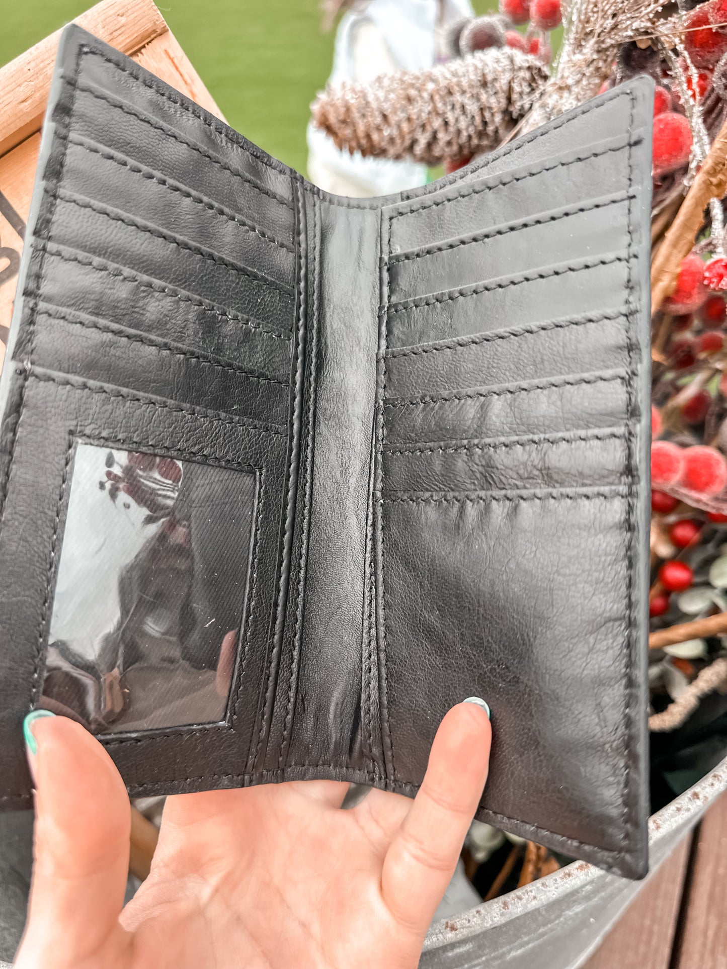 Oregon Tooled Leather & Cowhide Men’s Wallet