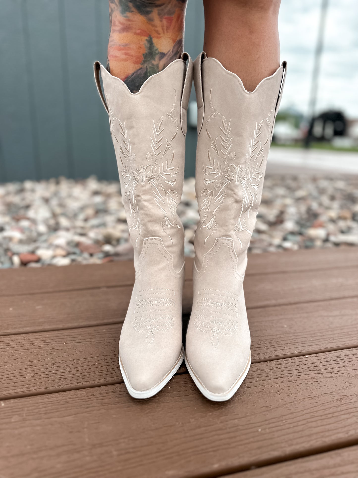 Floral Embroidered Western Boots