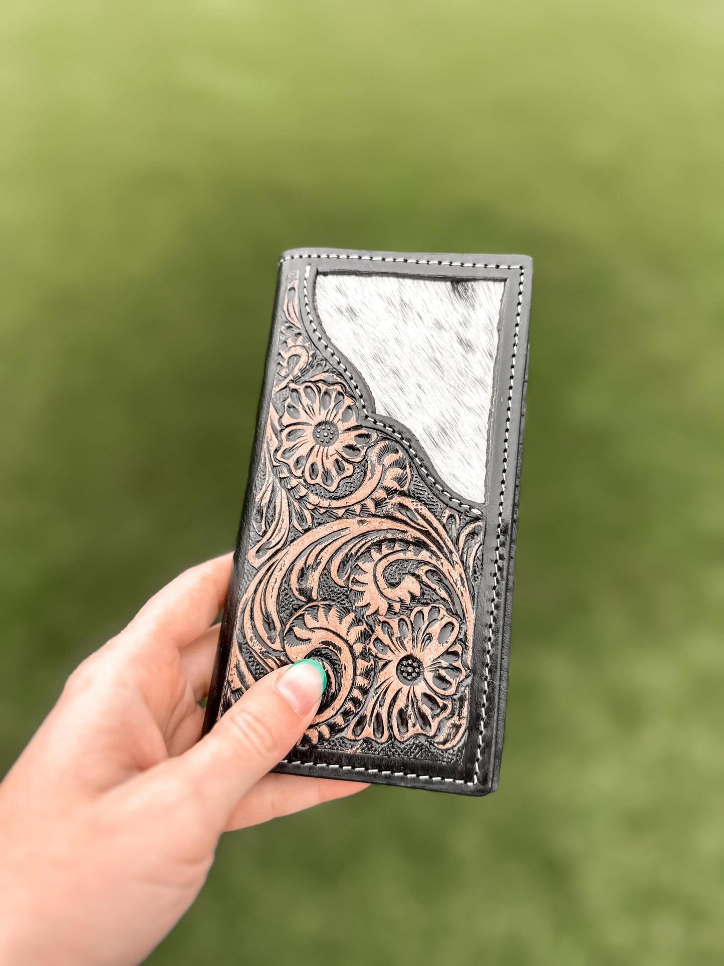 Maine Tooled Leather & Cowhide Men’s Wallet 