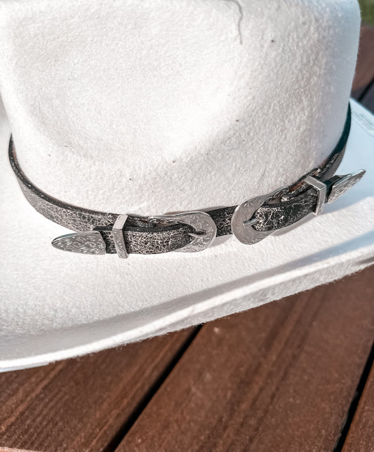 Leather Buckle Belt: Distressed Black