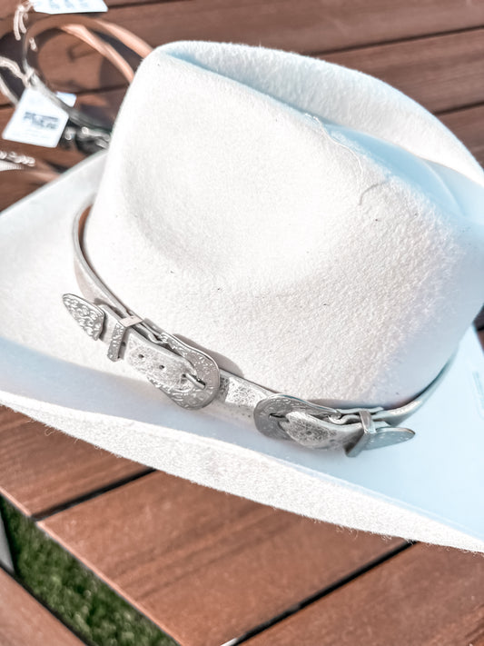 Leather Buckle Belt: Distressed White