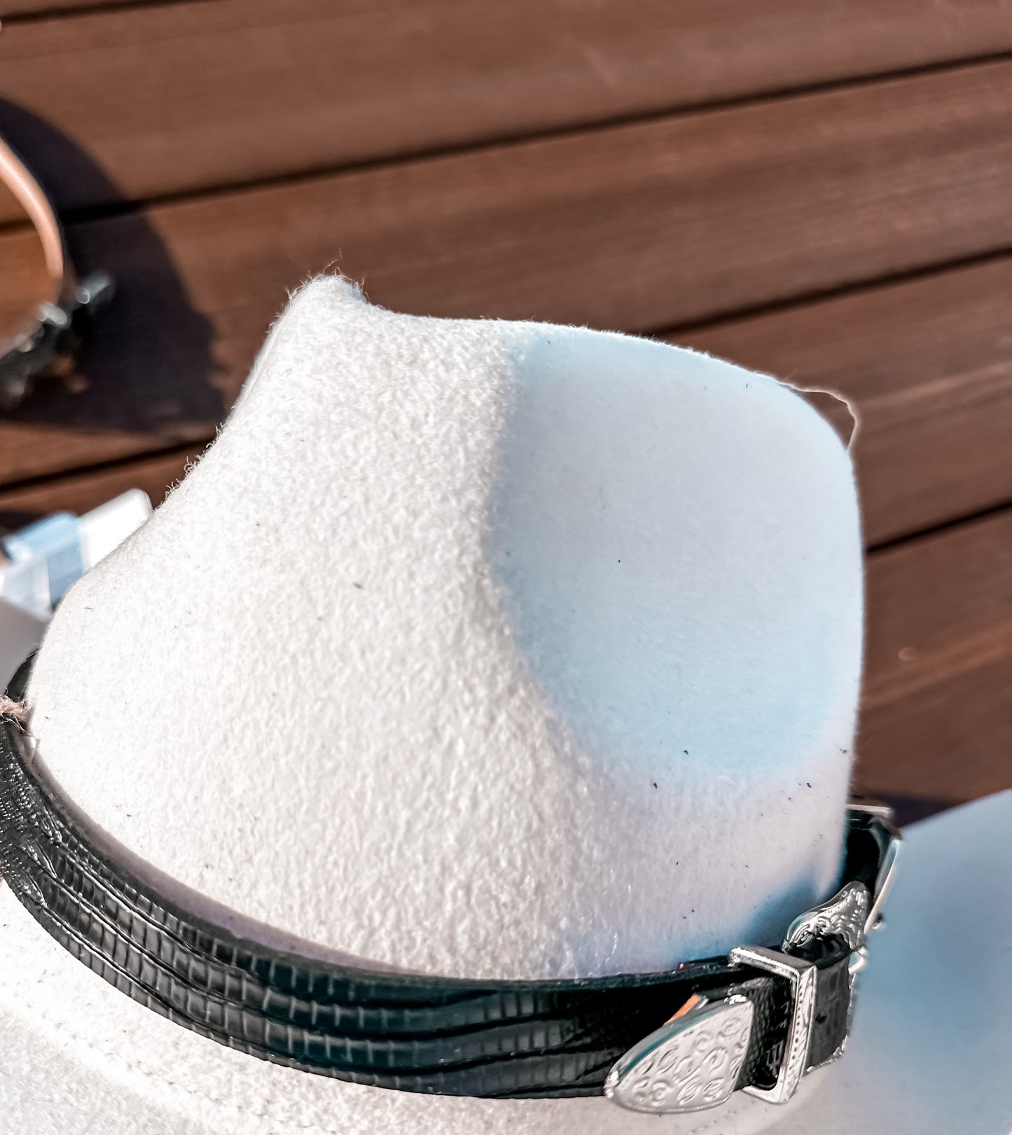 Leather Buckle Belt: Black